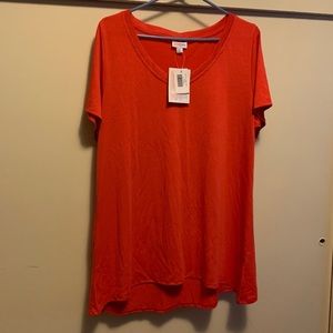 NWT LULAROE XL CHRISTY TEE